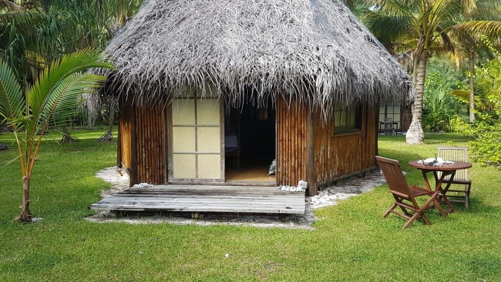 Blue Heaven Island private pension bungalows in Bora Bora