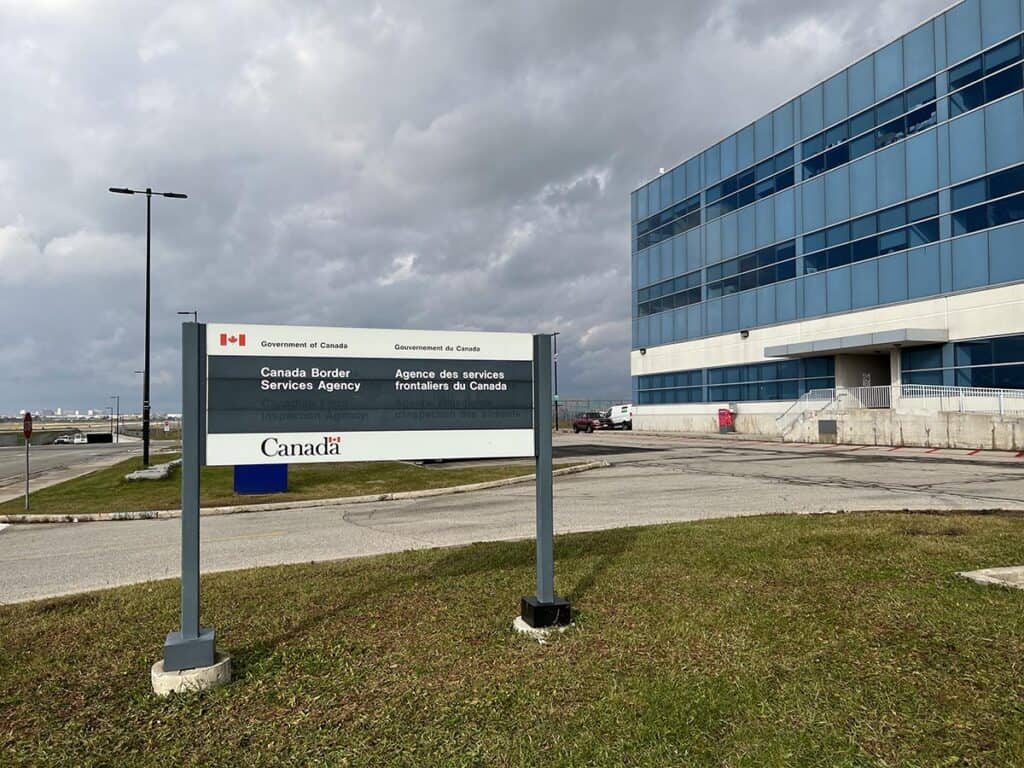 cbsa inland office closest to toronto to self clear packages