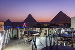 giza pyramids inn budget place to stay in cairo