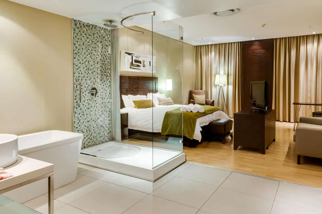 johannesburg protea or tambo airport hotel suite