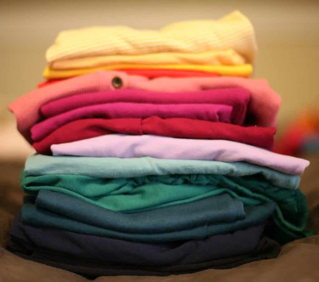 why folding your clothes isn't as efficient as rolling your clothes