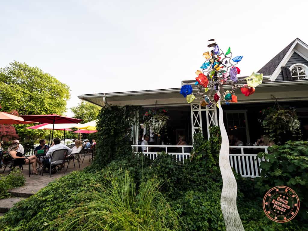 zee's patio and grill where to eat in niagara on the lake